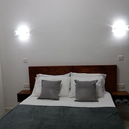 Beachfront Deluxe Apartment Marsalforn Εξωτερικό φωτογραφία