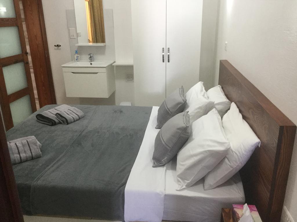 Beachfront Deluxe Apartment Marsalforn Εξωτερικό φωτογραφία
